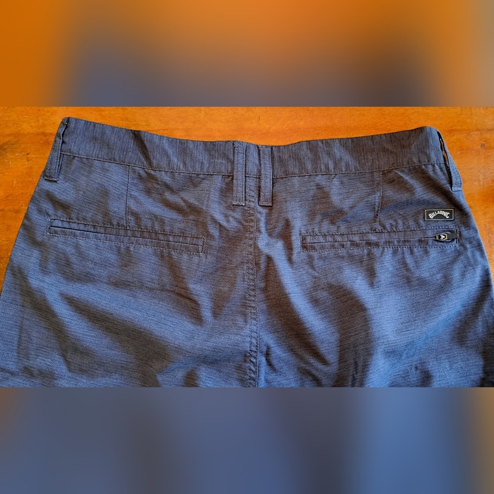 BILLABONG NWOT Men's grey Surf Shorts Size 30 - Picture 4 of 8